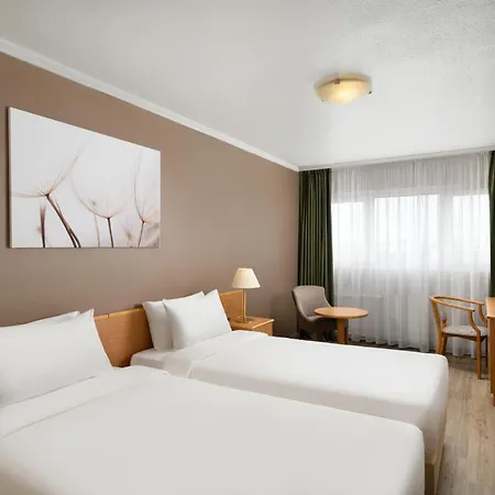 丹比乌斯阿瑞纳酒店