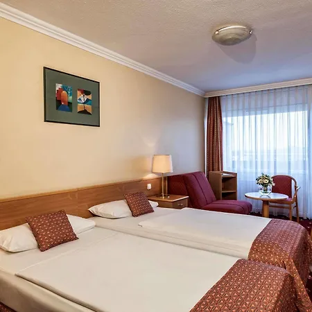 Danubius Arena 4* Budapeste