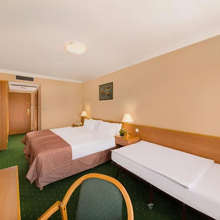 Hotel Danubius Arena