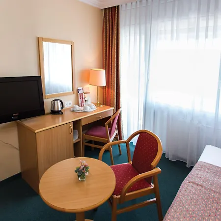 Hotel Danubius Arena 4*