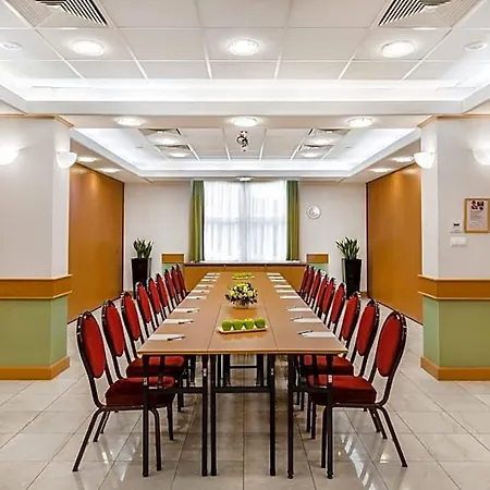 Hotel Danubius Arena
