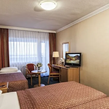 Danubius Arena Hotel 4*