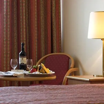 Danubius Arena Hotel 4*