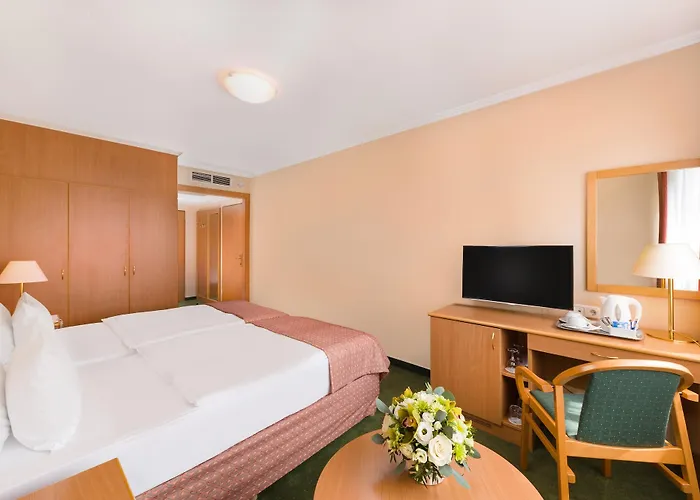 丹比乌斯阿瑞纳酒店 酒店 布达佩斯