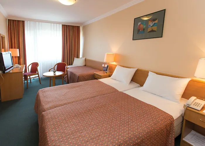 丹比乌斯阿瑞纳酒店 布达佩斯