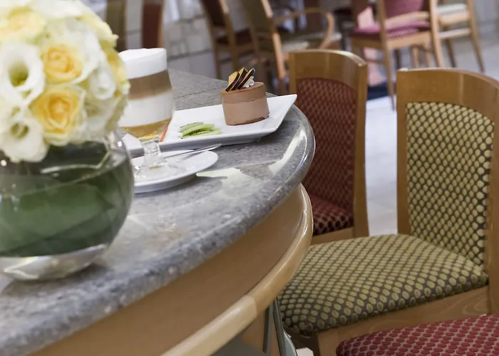 丹比乌斯阿瑞纳酒店 4* 布达佩斯