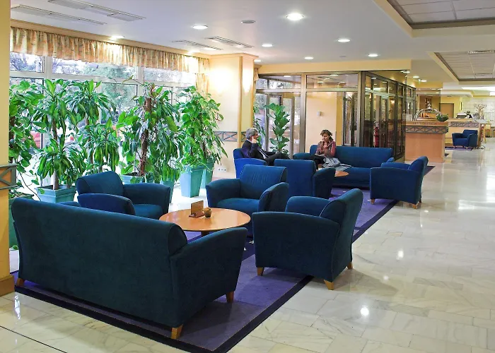 丹比乌斯阿瑞纳酒店