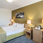 Hotel Danubius Arena 4*